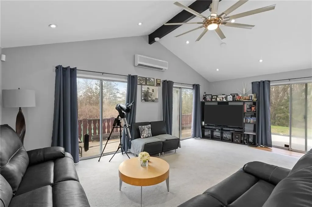 77 Woodlawn Avenue North Providence RI 02904