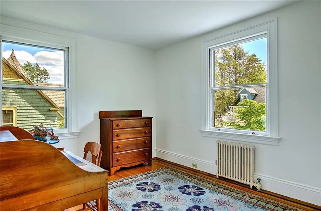 22 Irving Avenue Providence RI 02906