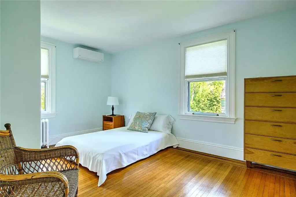 22 Irving Avenue Providence RI 02906