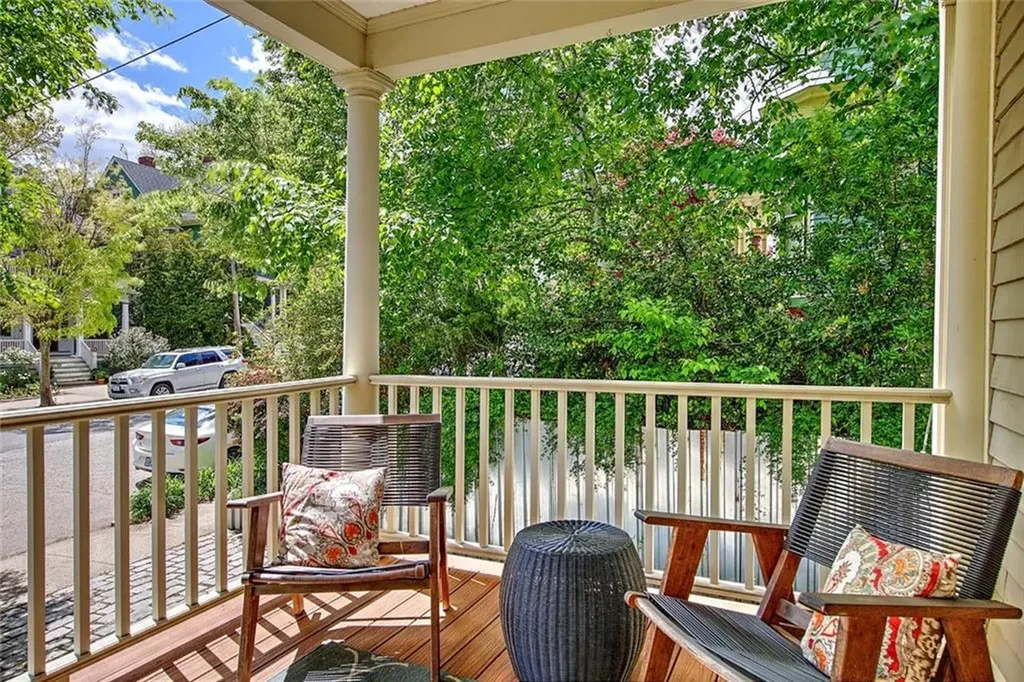 22 Irving Avenue Providence RI 02906