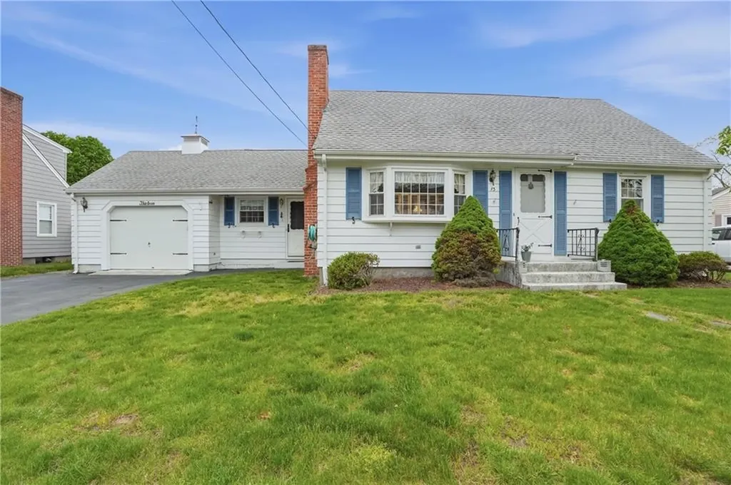 13 Peach Orchard Drive East Providence RI 02915