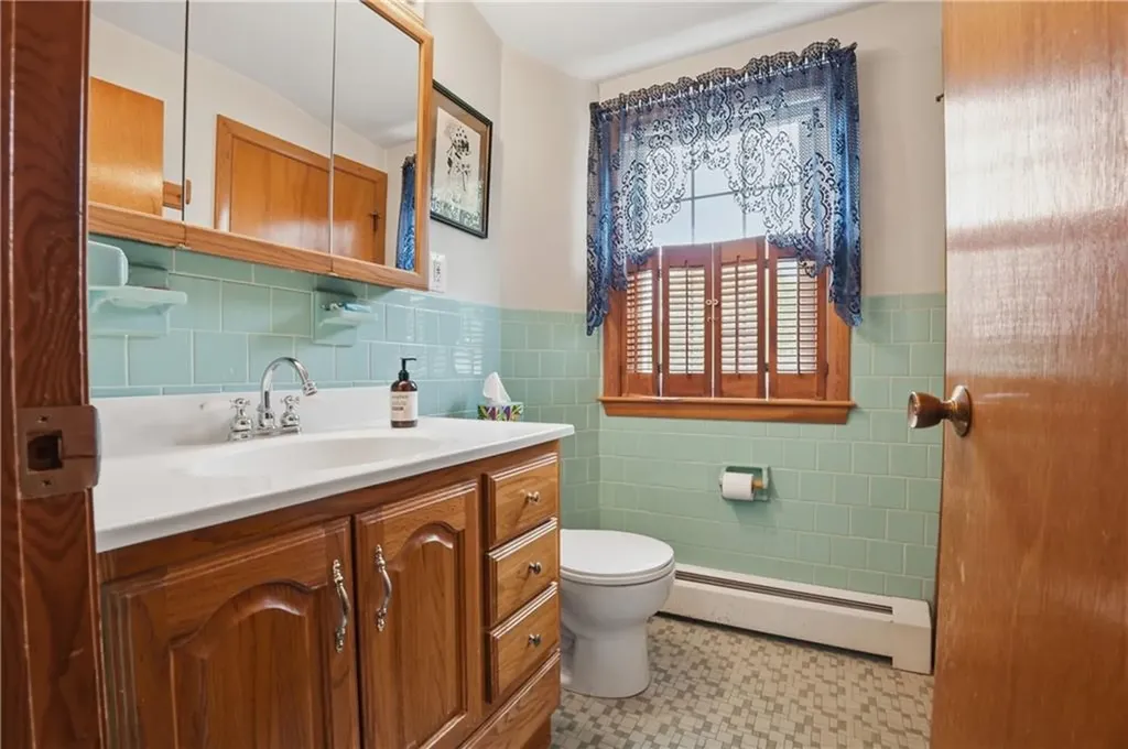 13 Peach Orchard Drive East Providence RI 02915
