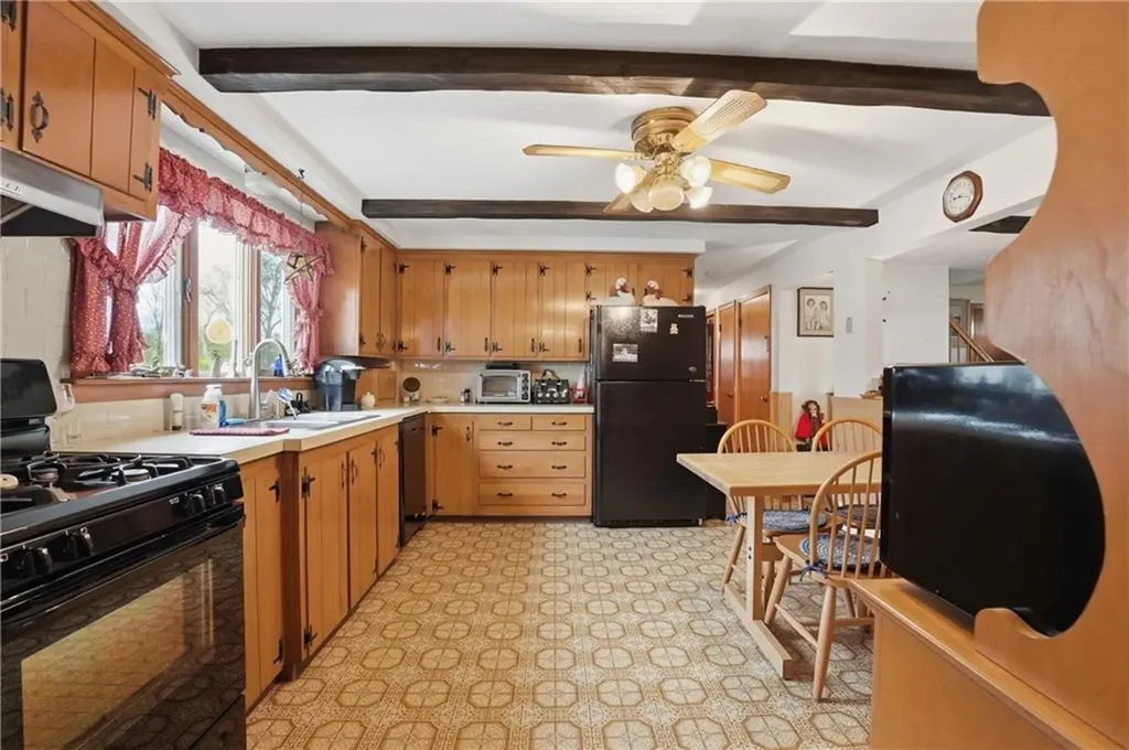 13 Peach Orchard Drive East Providence RI 02915