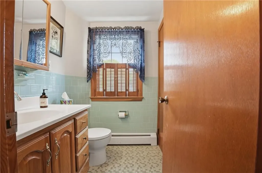 13 Peach Orchard Drive East Providence RI 02915