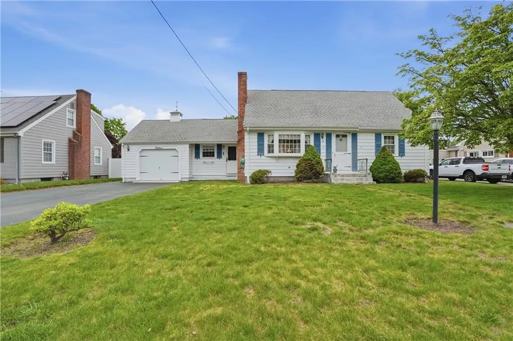 13 Peach Orchard Drive East Providence RI 02915