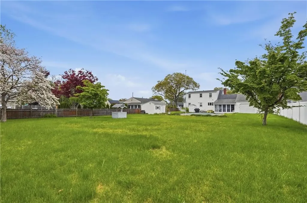 13 Peach Orchard Drive East Providence RI 02915