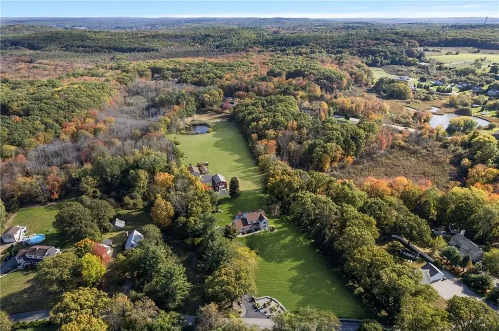 365 367 West Wrentham Road Cumberland RI 02864