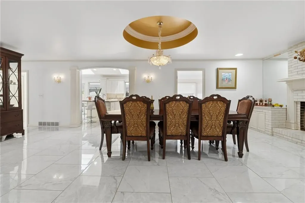 125 Old Mendon Road Cumberland RI 02864
