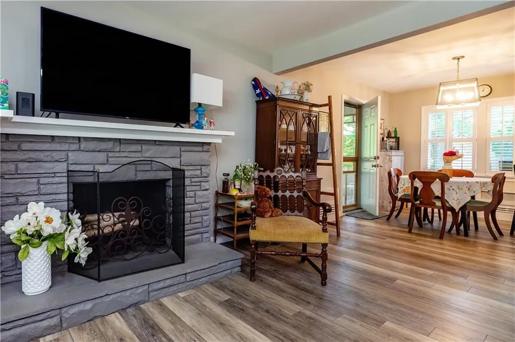 220 Alvin Street Warwick RI 02886