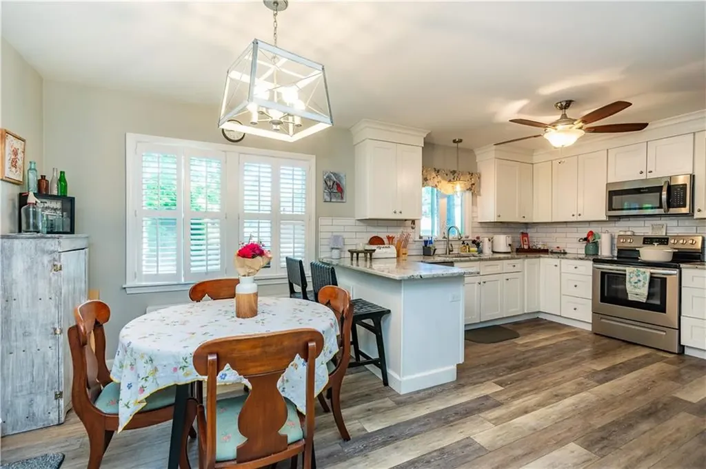 220 Alvin Street Warwick RI 02886