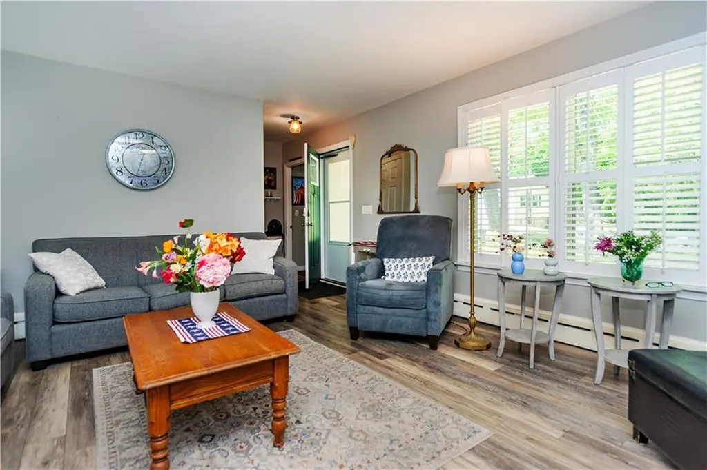 220 Alvin Street Warwick RI 02886