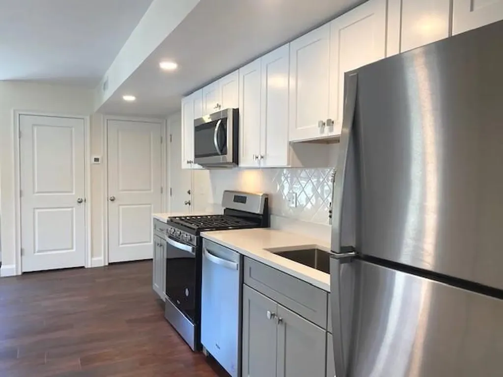 206 Waterman Street Providence RI 02906