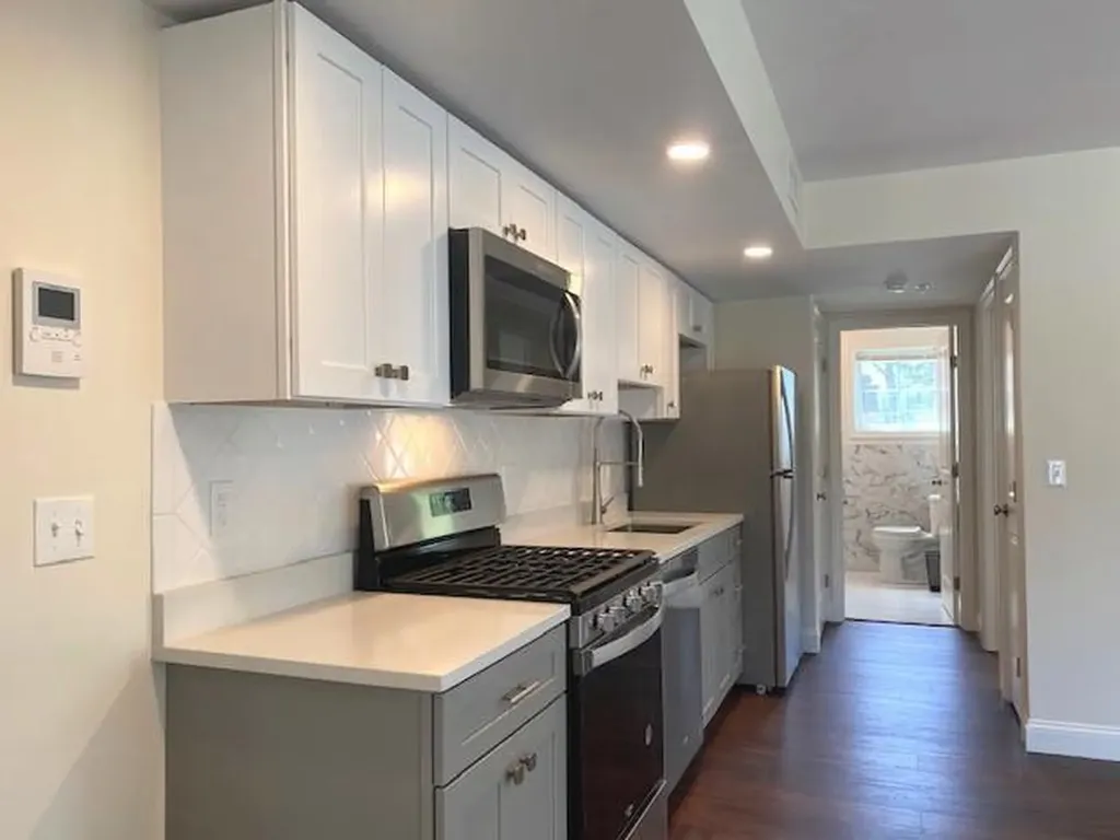 206 Waterman Street Providence RI 02906