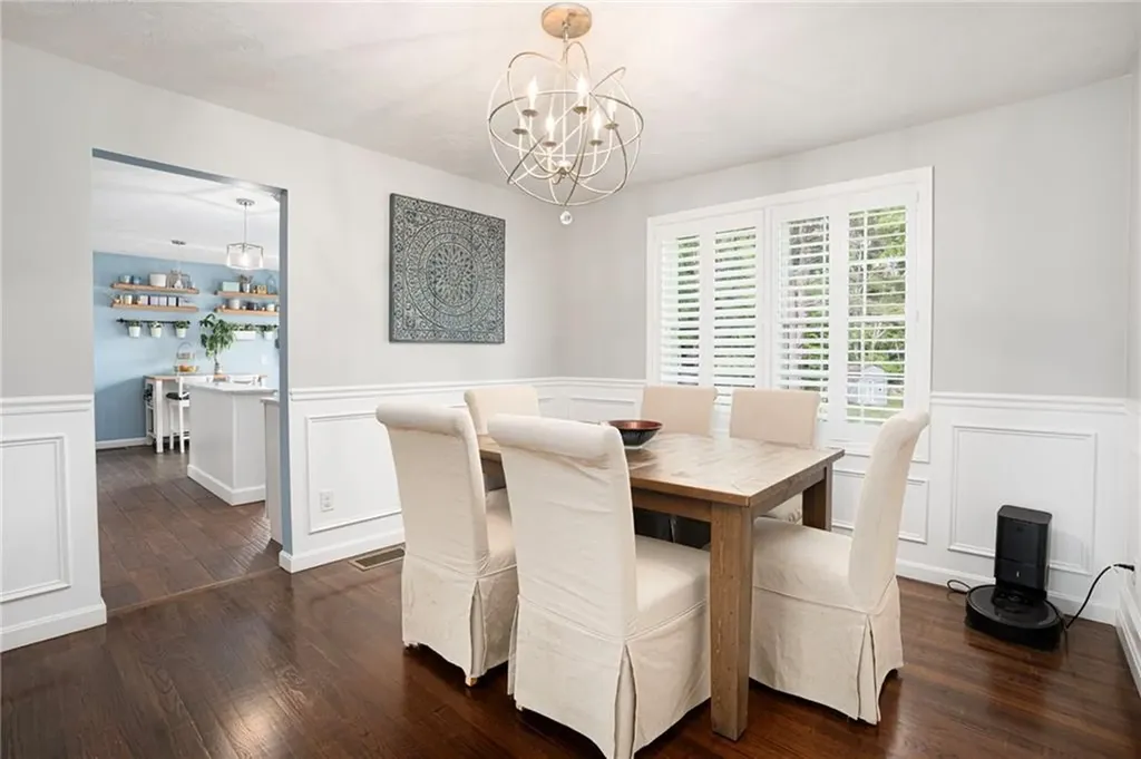 23 Clinton Avenue Scituate RI 02831