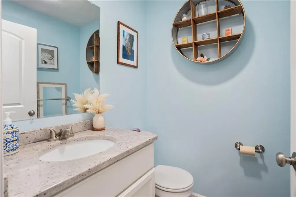 23 Clinton Avenue Scituate RI 02831