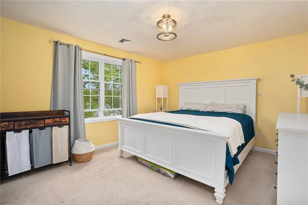 23 Clinton Avenue Scituate RI 02831