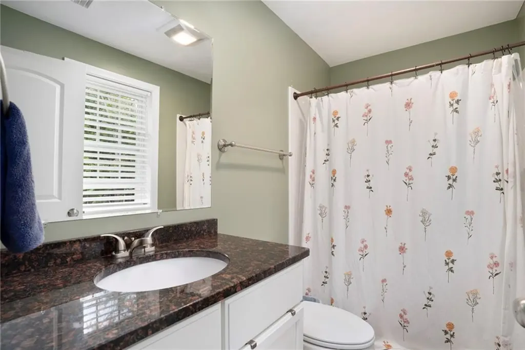 23 Clinton Avenue Scituate RI 02831