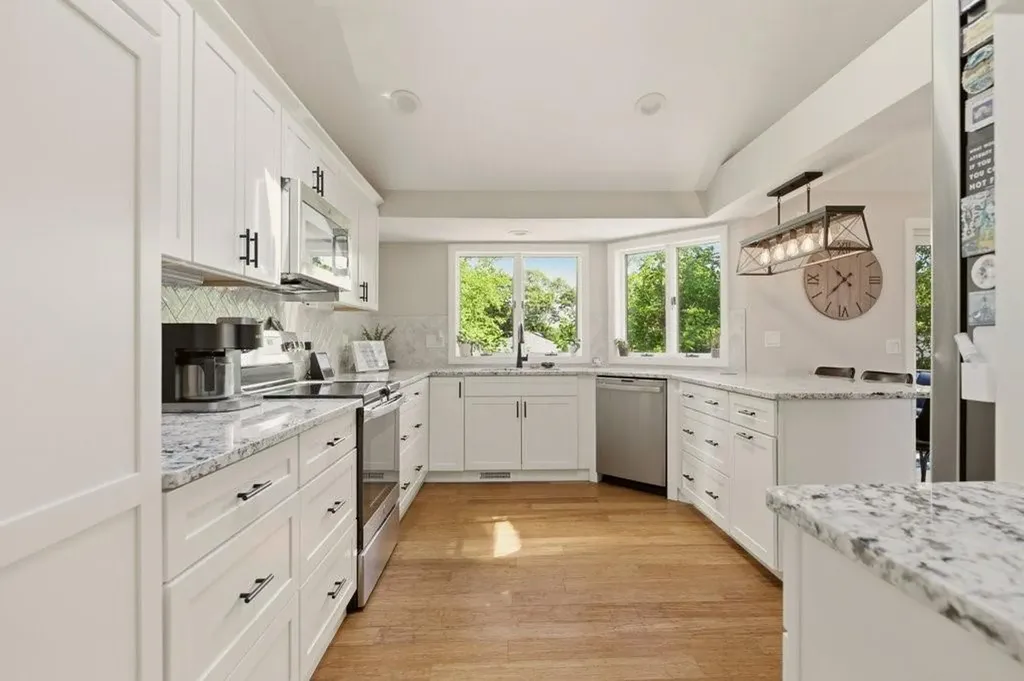 7 Friar Tuck Road Warwick RI 02886