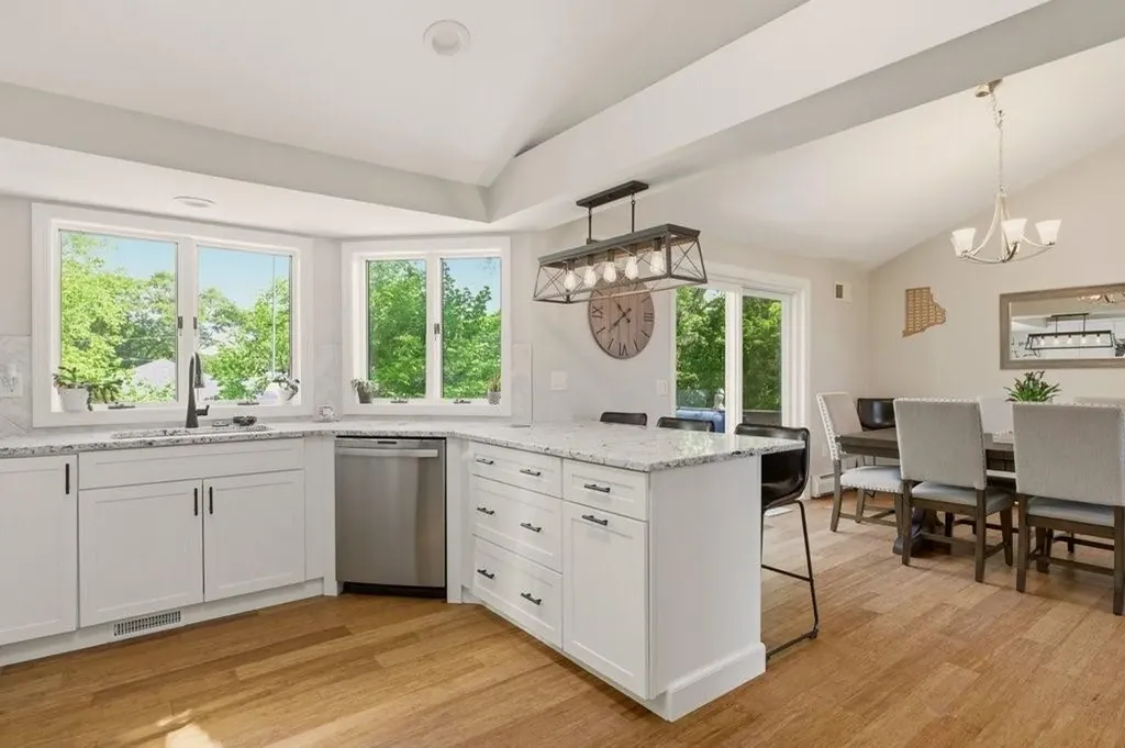 7 Friar Tuck Road Warwick RI 02886