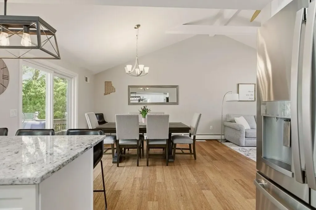 7 Friar Tuck Road Warwick RI 02886