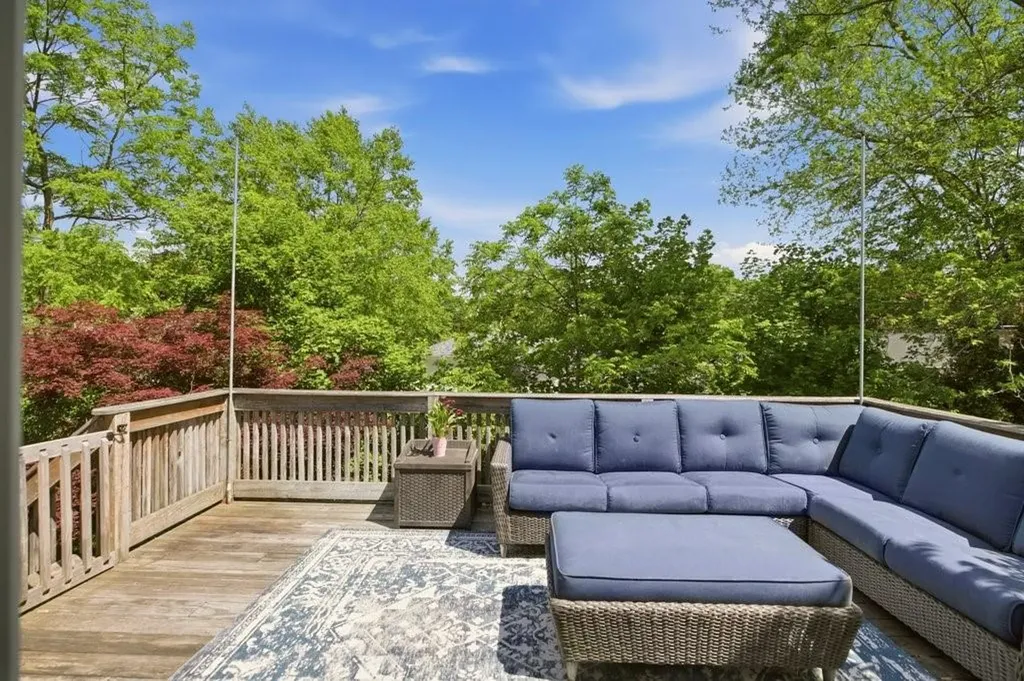 7 Friar Tuck Road Warwick RI 02886