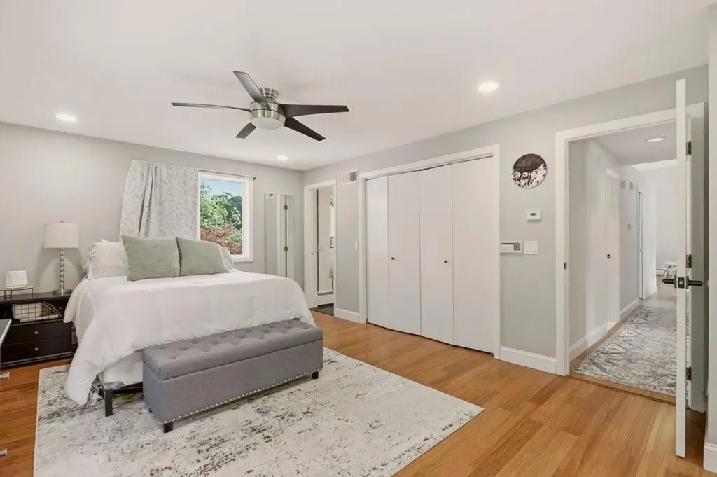 7 Friar Tuck Road Warwick RI 02886