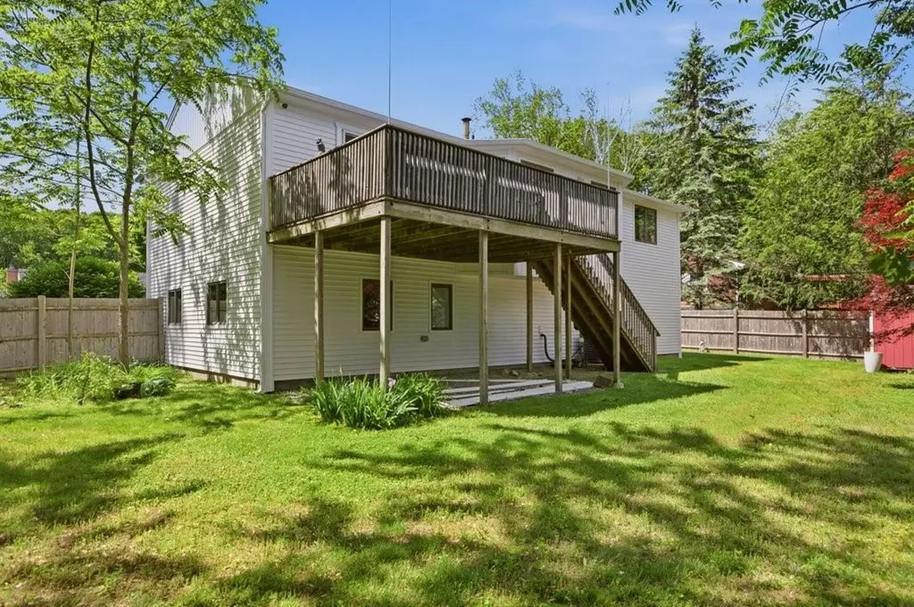 7 Friar Tuck Road Warwick RI 02886