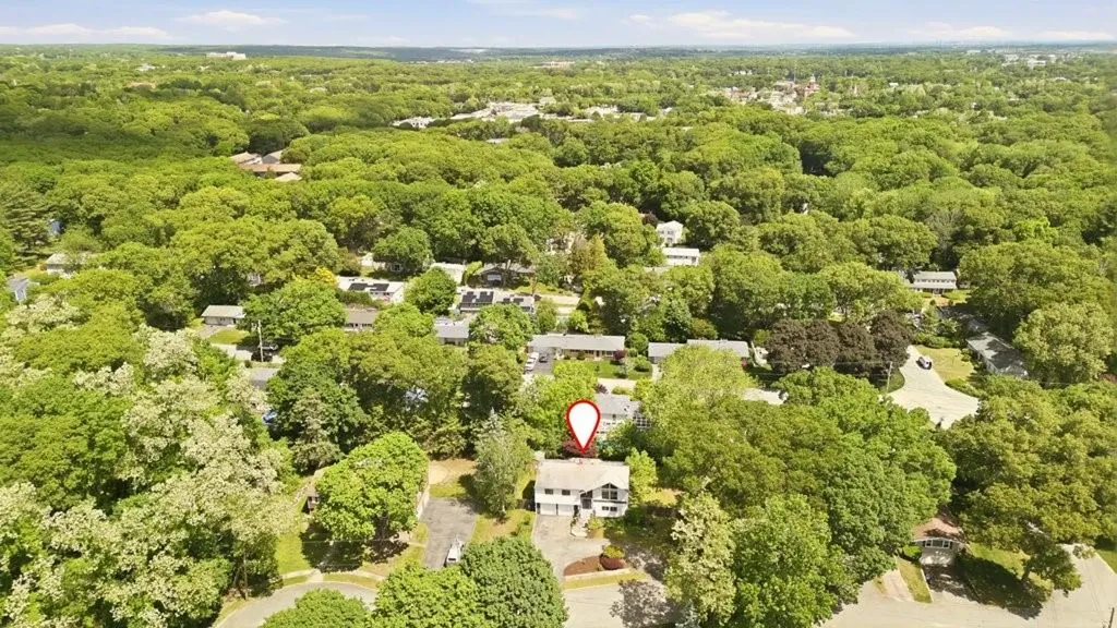7 Friar Tuck Road Warwick RI 02886