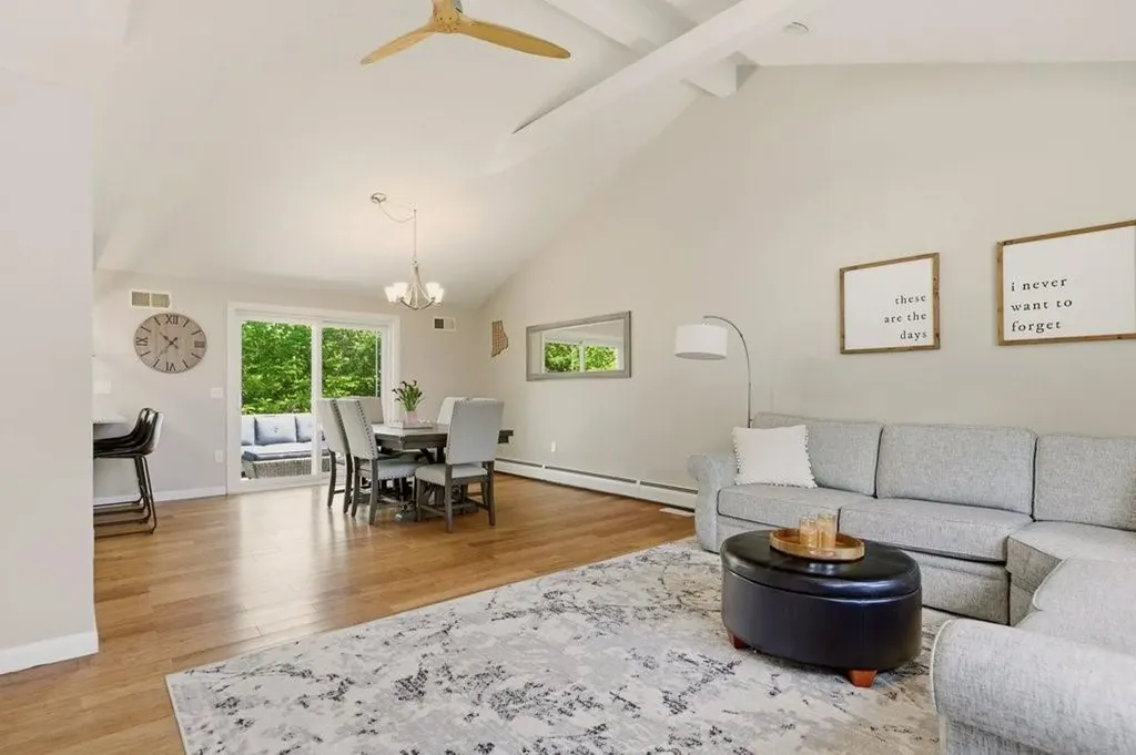 7 Friar Tuck Road Warwick RI 02886