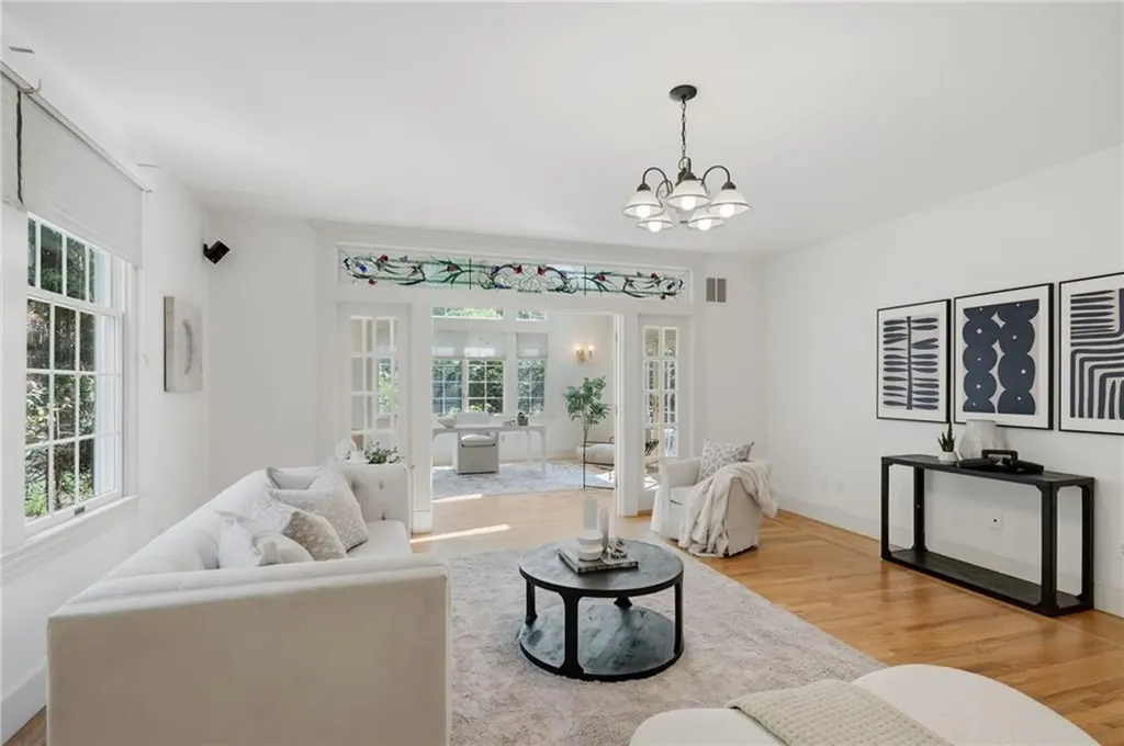 396 Love Lane Warwick RI 02818