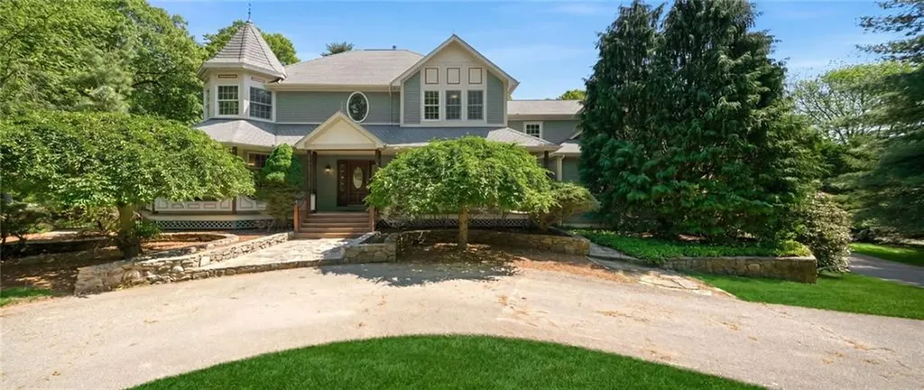 396 Love Lane Warwick RI 02818