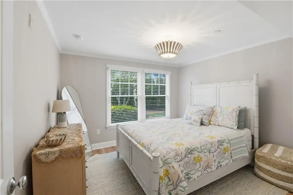 20 Narragansett Avenue Narragansett RI 02882