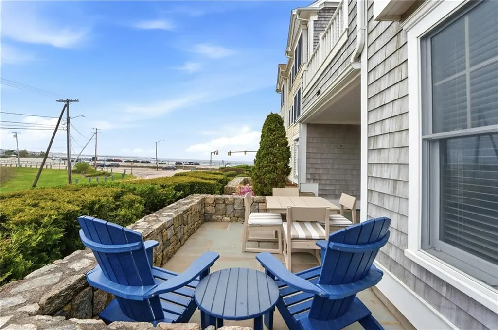 20 Narragansett Avenue Narragansett RI 02882