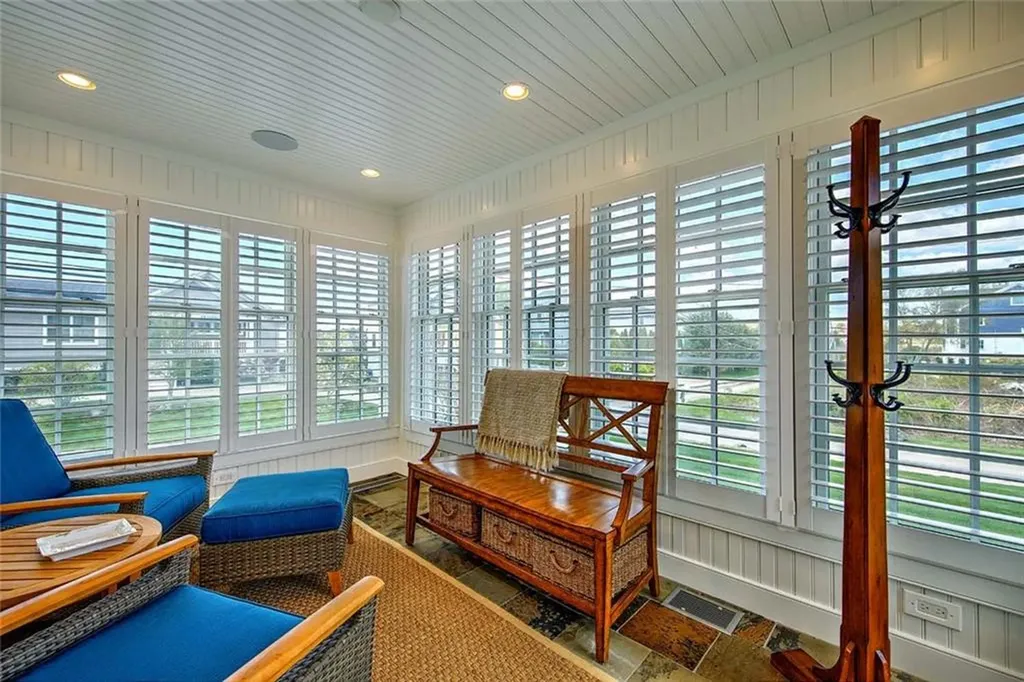 228 Bonnet Point Road Narragansett RI 02882