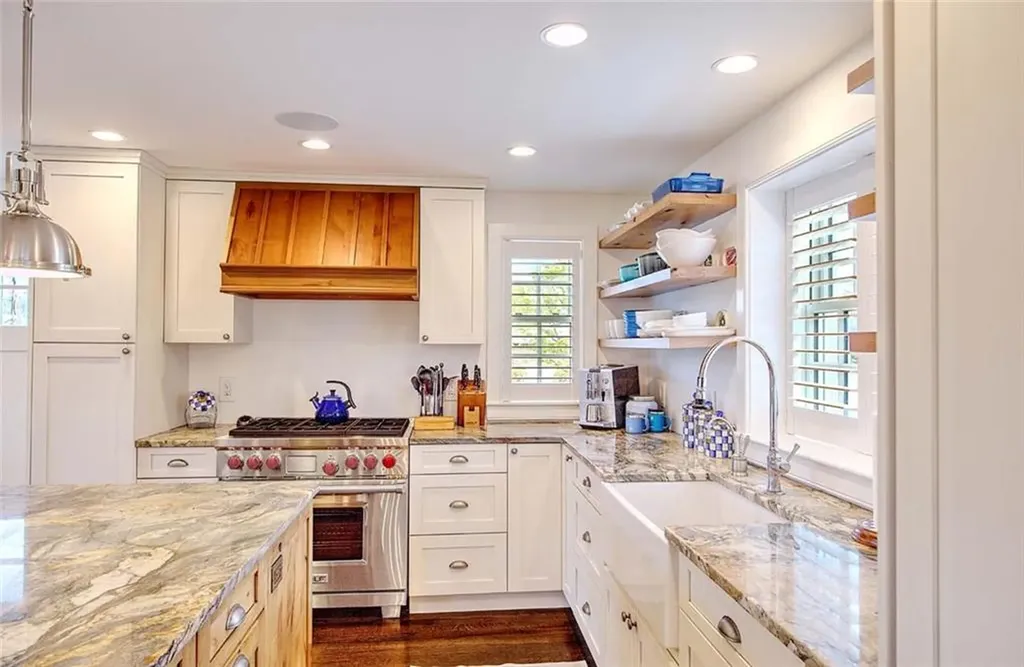 228 Bonnet Point Road Narragansett RI 02882