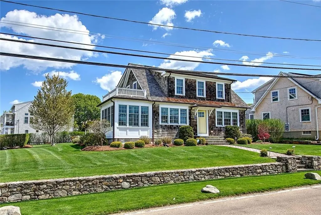 228 Bonnet Point Road Narragansett RI 02882