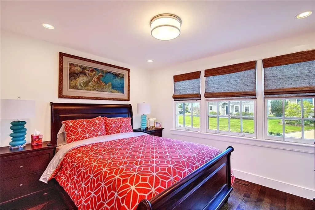 228 Bonnet Point Road Narragansett RI 02882