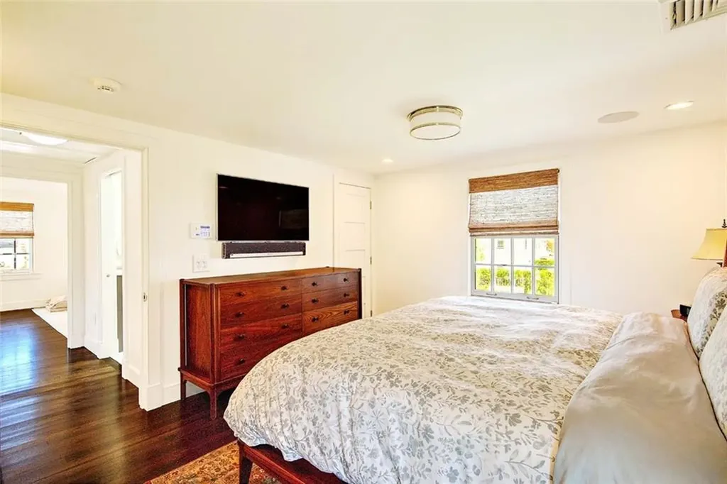 228 Bonnet Point Road Narragansett RI 02882