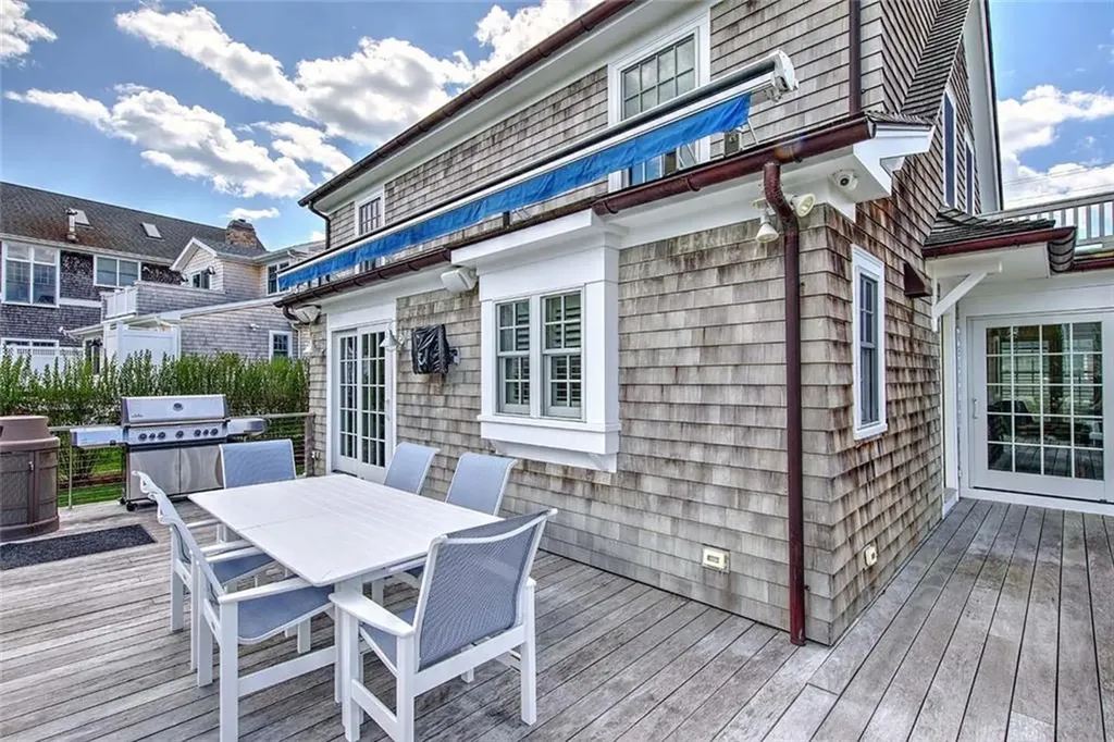 228 Bonnet Point Road Narragansett RI 02882