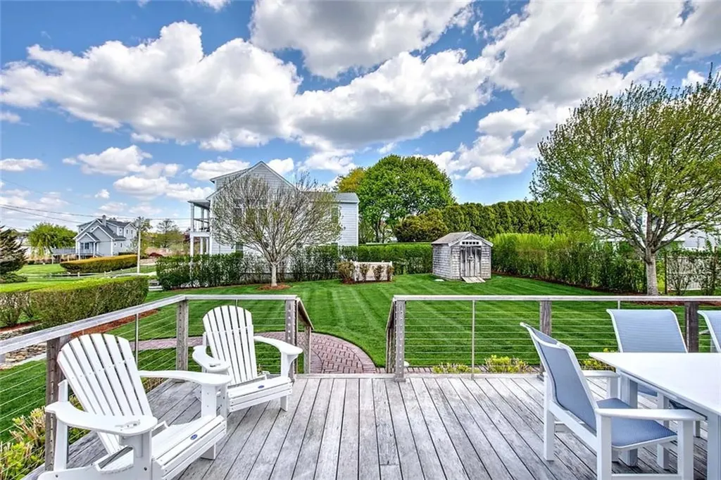 228 Bonnet Point Road Narragansett RI 02882