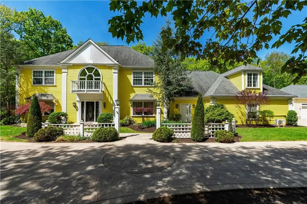15 Justin Road East Greenwich RI 02818