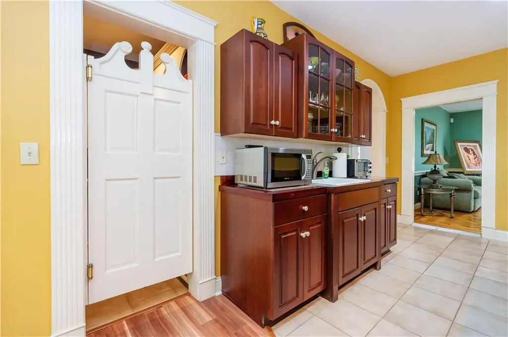 15 Justin Road East Greenwich RI 02818