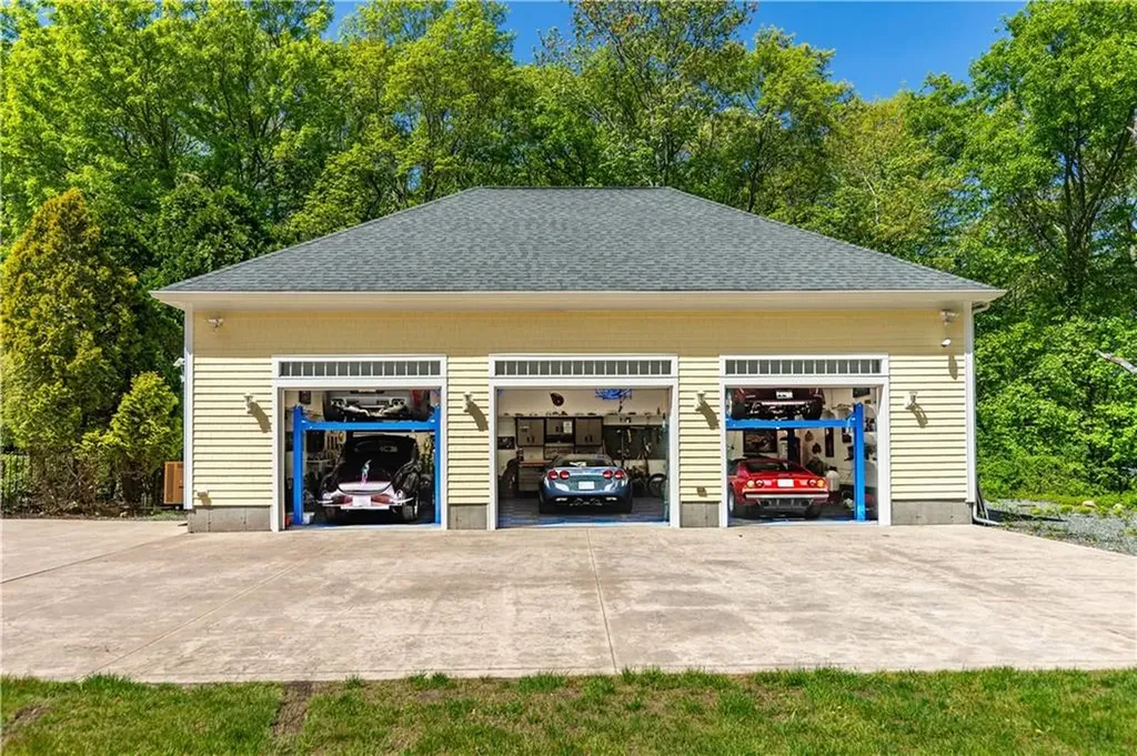 15 Justin Road East Greenwich RI 02818