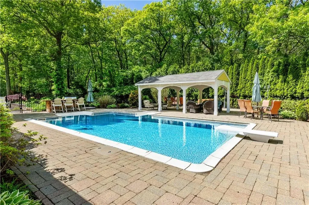 15 Justin Road East Greenwich RI 02818