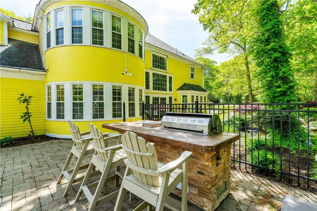 15 Justin Road East Greenwich RI 02818