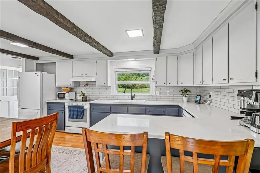 40 Sylvia Road Tiverton RI 02878