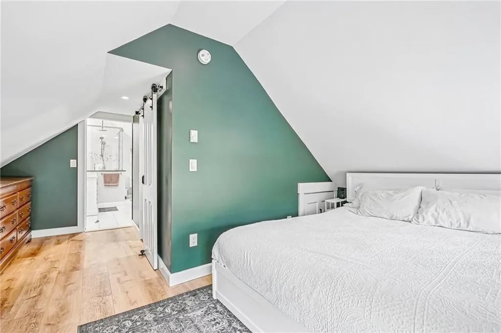 40 Sylvia Road Tiverton RI 02878