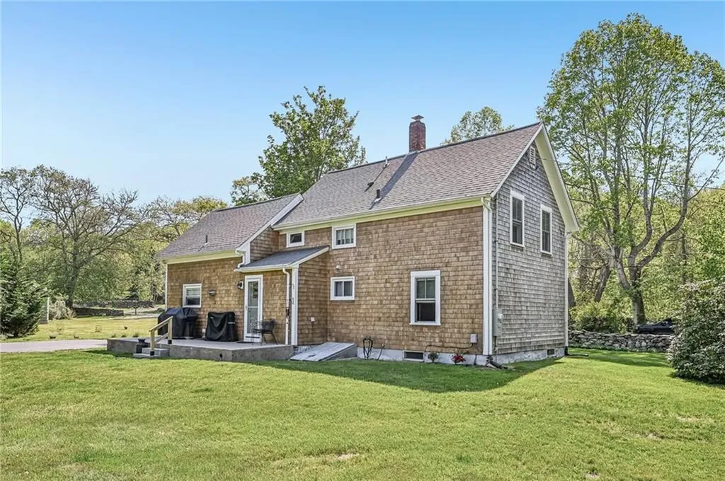 40 Sylvia Road Tiverton RI 02878