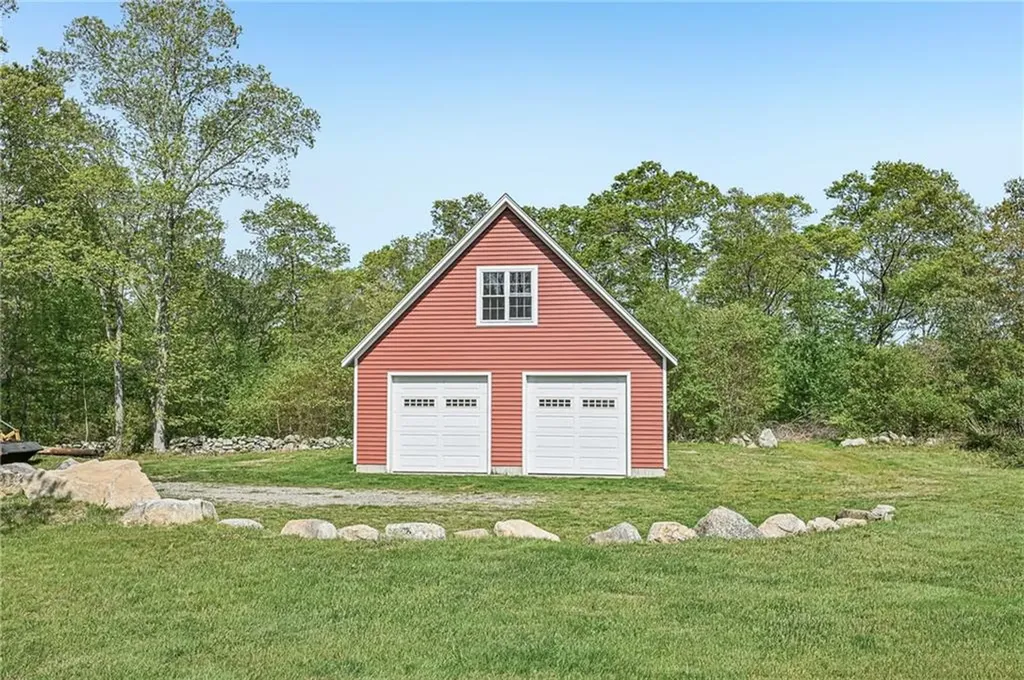 40 Sylvia Road Tiverton RI 02878