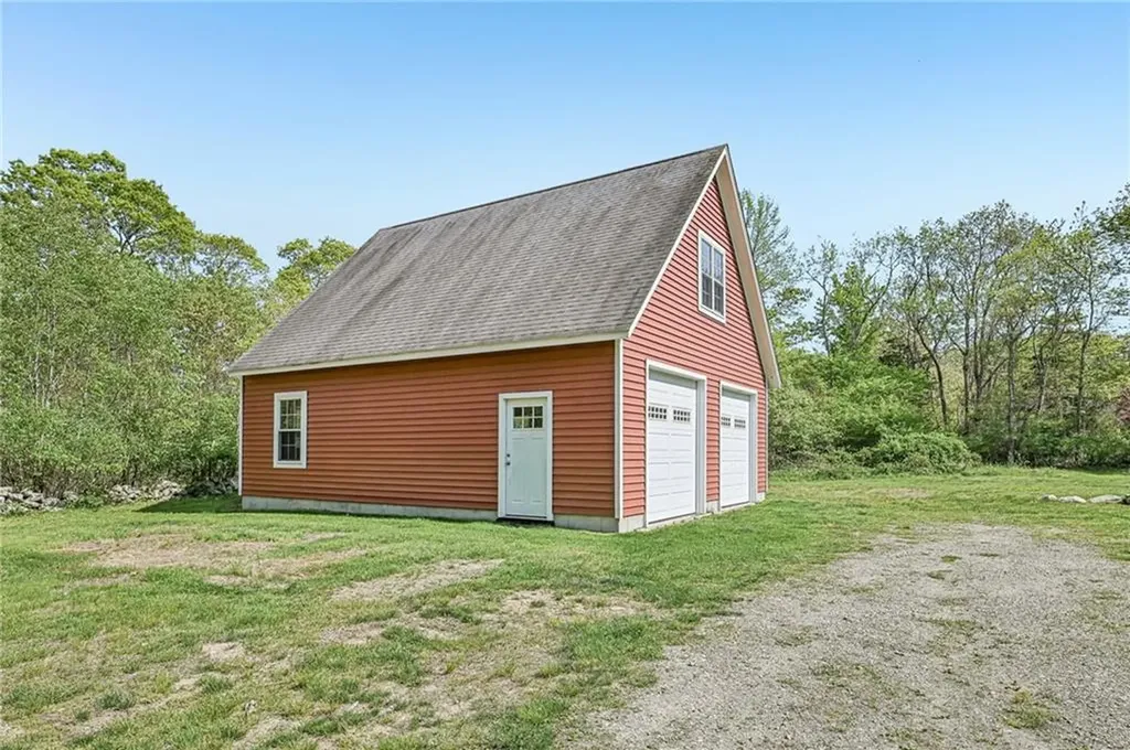 40 Sylvia Road Tiverton RI 02878